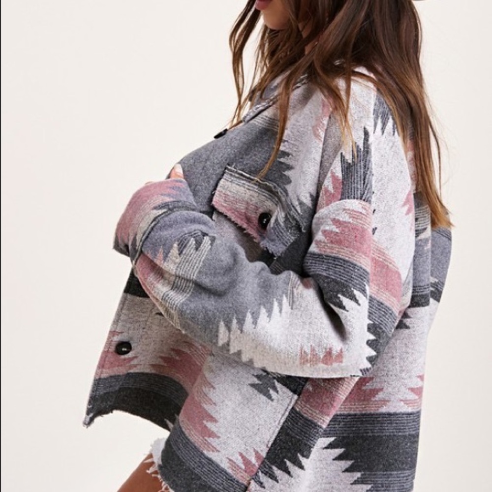 SALE!! 🎉New!! Trending La Miel Geometric Print Boxy Cropped Raw Hem Jacket - Picture 4 of 5